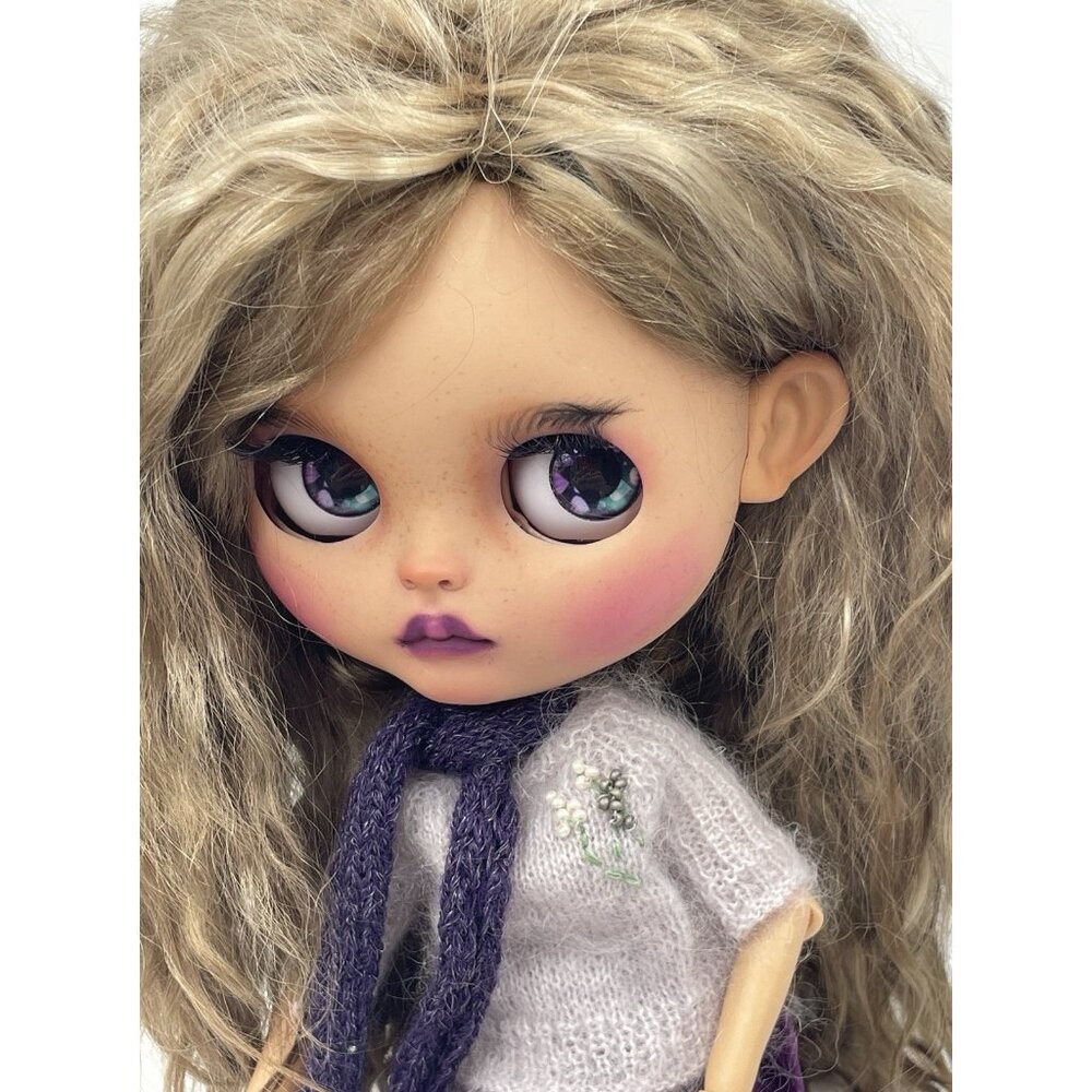 Custom OOAK Blythe TBL Factory Doll by Arkhippo 2022 - Picture 3 of 16